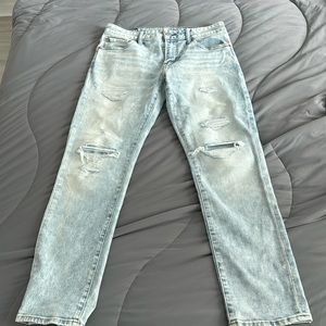 American Eagle Jeans, Blue washed with rips, size 32x30